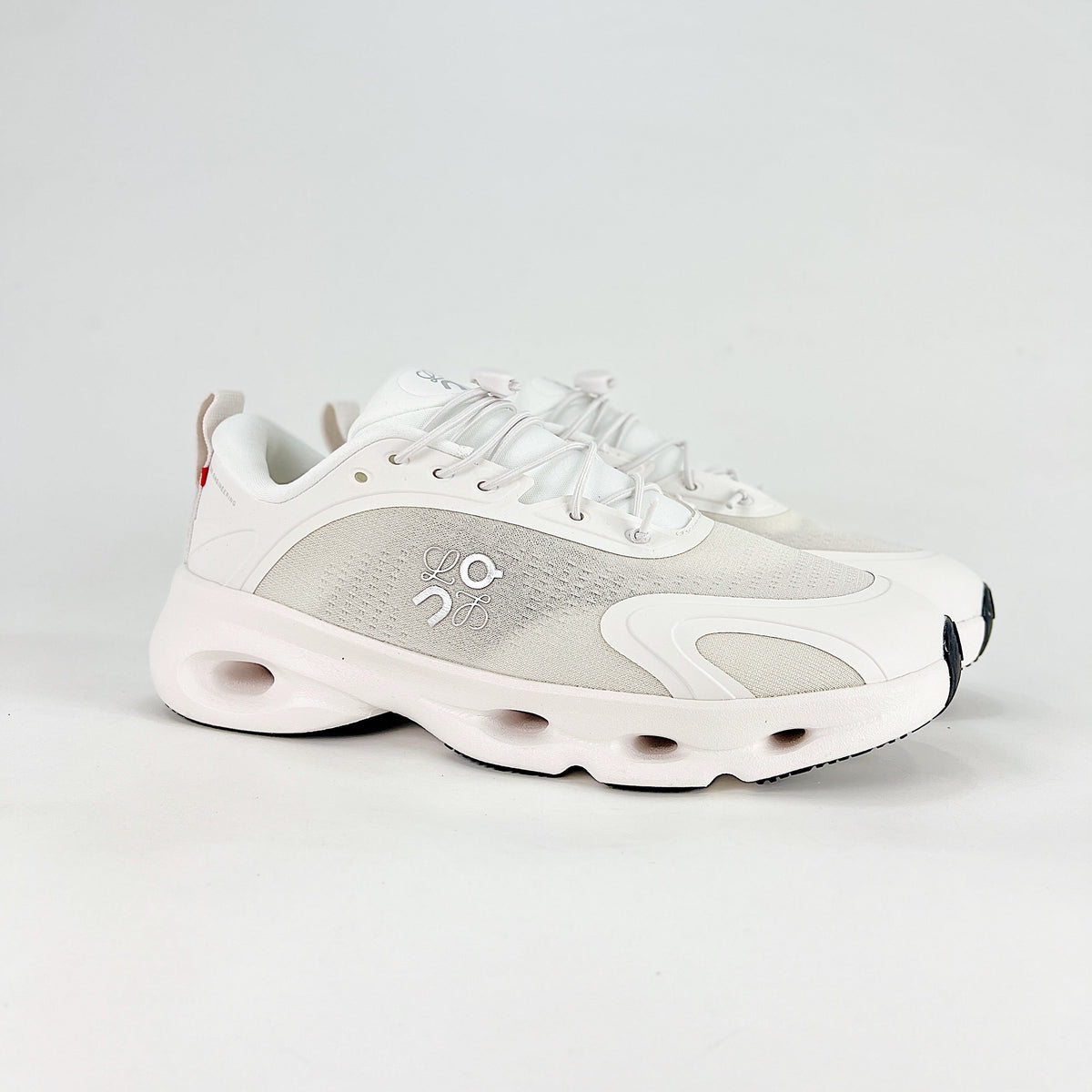Loewe × On Cloudsolo – Unisex Lightweight Breathable Luxury Collaborative Running Shoes | White & Pearl Gray