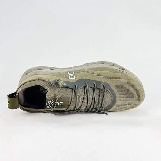 Loewe × On Cloudsolo – Unisex Lightweight Breathable Luxury Collaborative Running Shoes | Olive Green & Sand