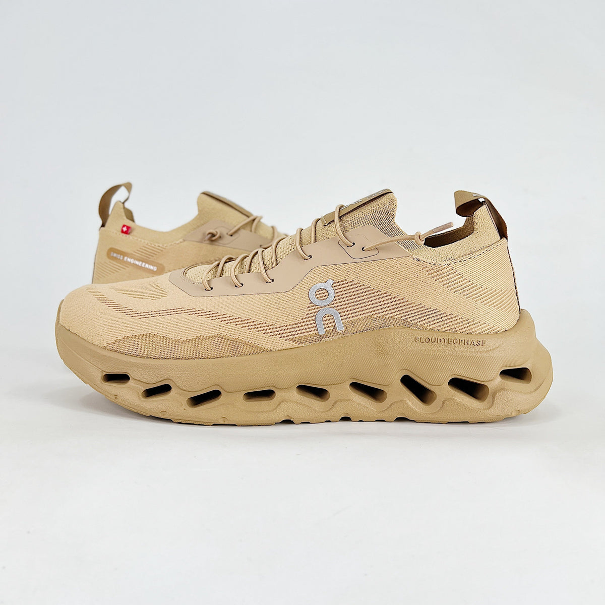 Loewe × On Cloudsolo – Unisex Lightweight Breathable Luxury Collaborative Running Shoes | Sand & Wheat