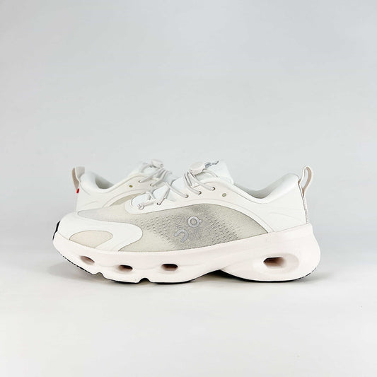 Loewe × On Cloudsolo – Unisex Lightweight Breathable Luxury Collaborative Running Shoes | White & Light Gray