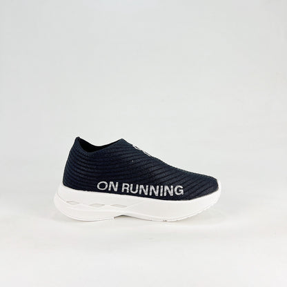 On Cloud Boom – Kids Lightweight Breathable Slip-On Running Shoes | Black & White