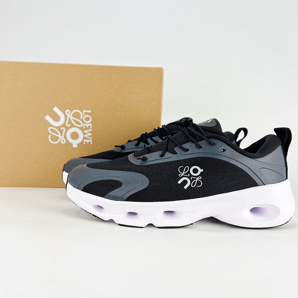 Loewe × On Cloudsolo – Unisex Lightweight Breathable Luxury Collaborative Running Shoes | Black & Charcoal