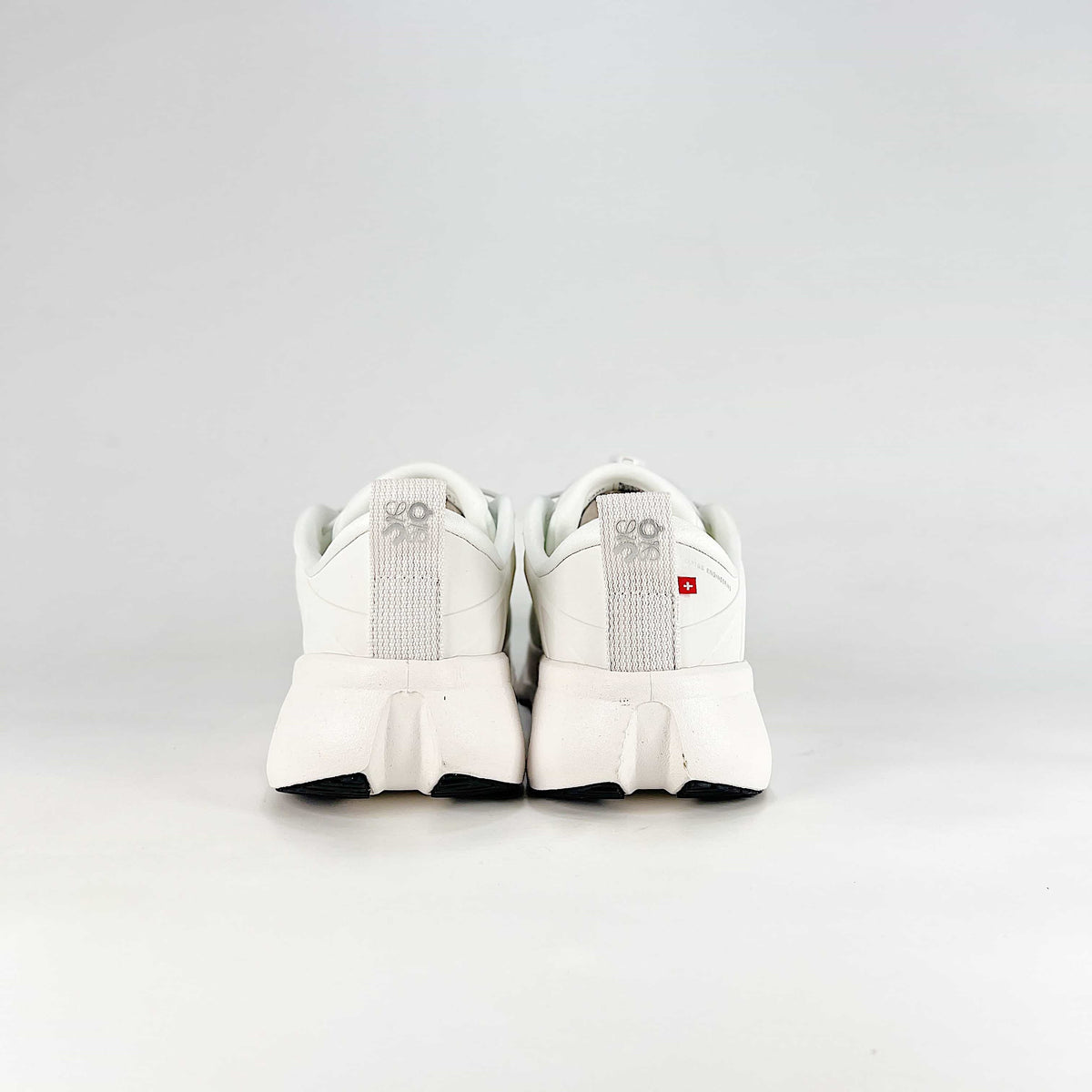 Loewe × On Cloudsolo – Unisex Lightweight Breathable Luxury Collaborative Running Shoes | White & Light Gray