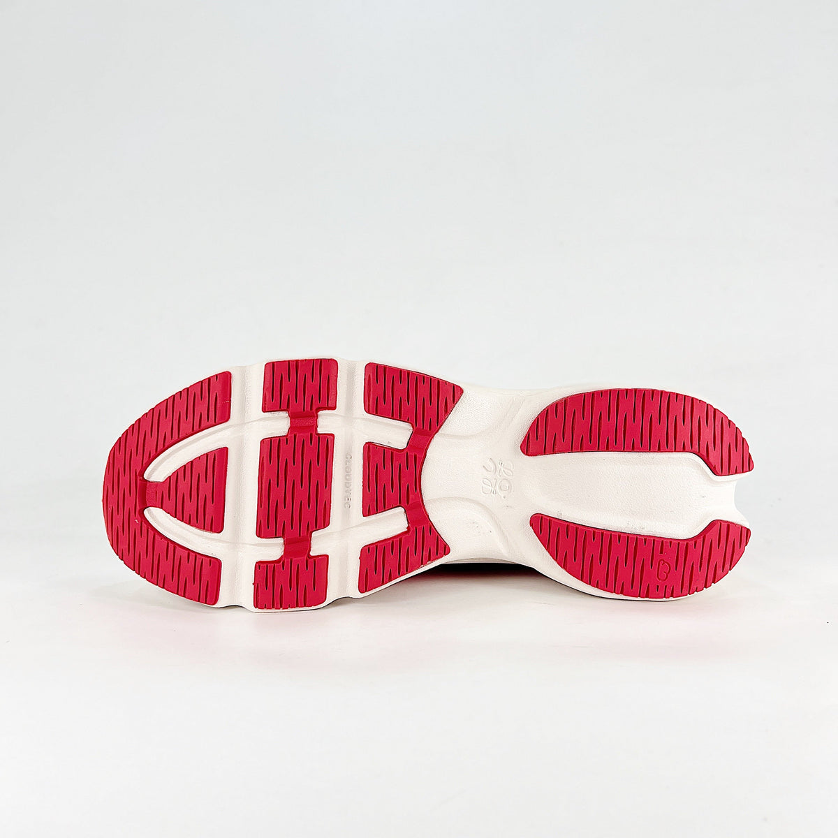 Loewe × On Cloudsolo – Unisex Lightweight Breathable Luxury Collaborative Running Shoes | Scarlet Red & Cream