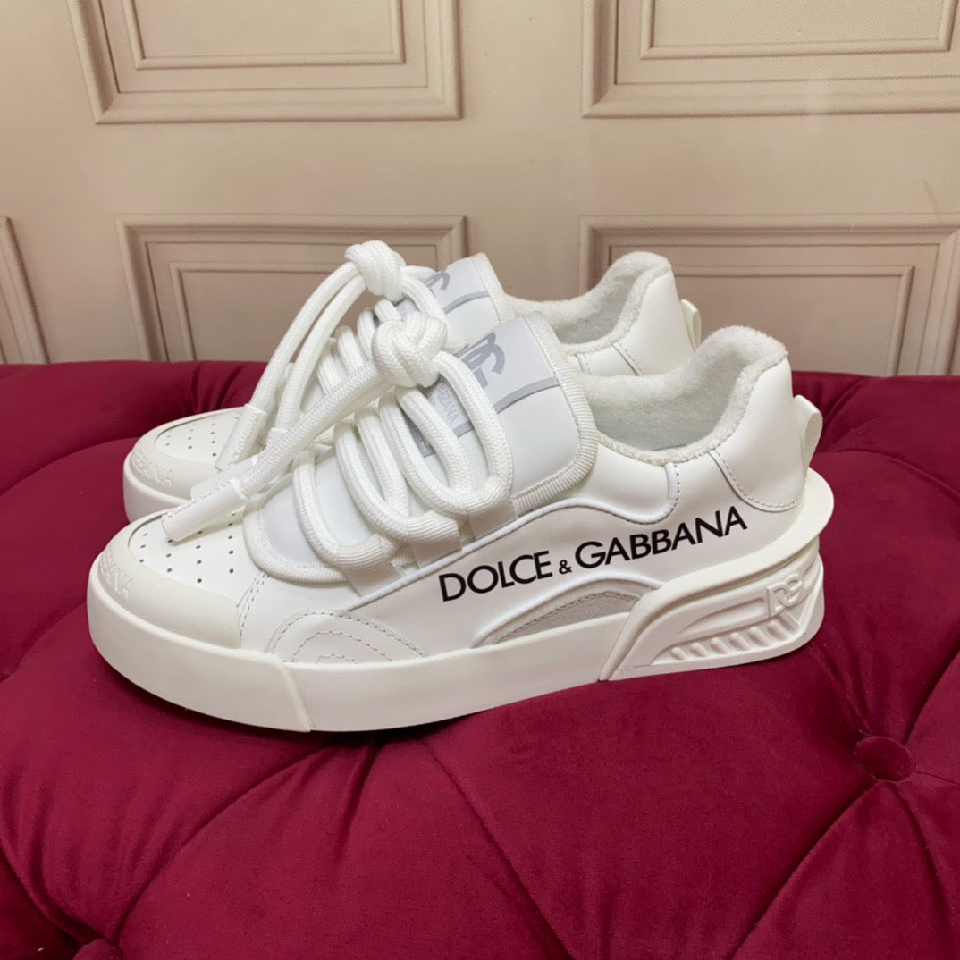 D*G 2026 Premium Leather Casual Sneakers - Designer Unisex Shoes in Red, Blue & White