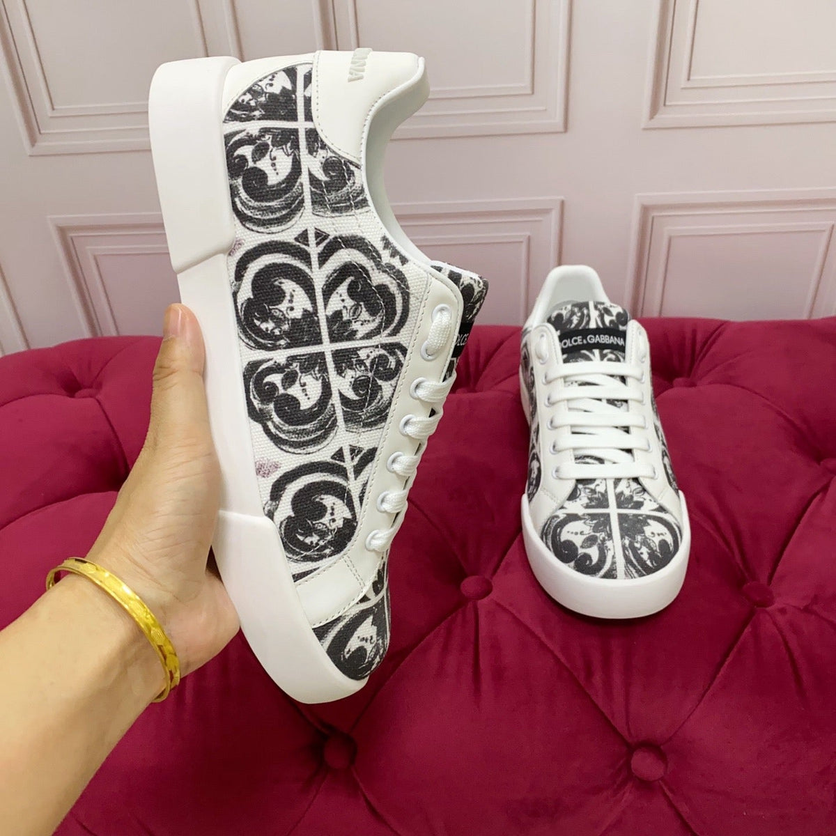 D*G 2026 Premium Leather Casual Sneakers - Designer Unisex Shoes in 2 White Styles
