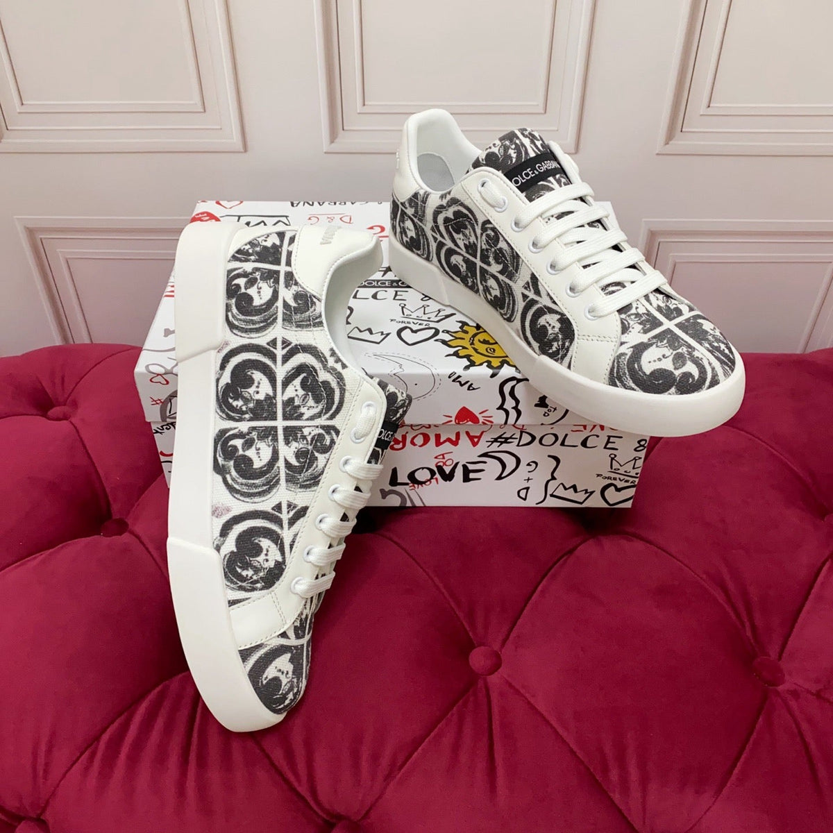 D*G 2026 Premium Leather Casual Sneakers - Designer Unisex Shoes in 2 White Styles