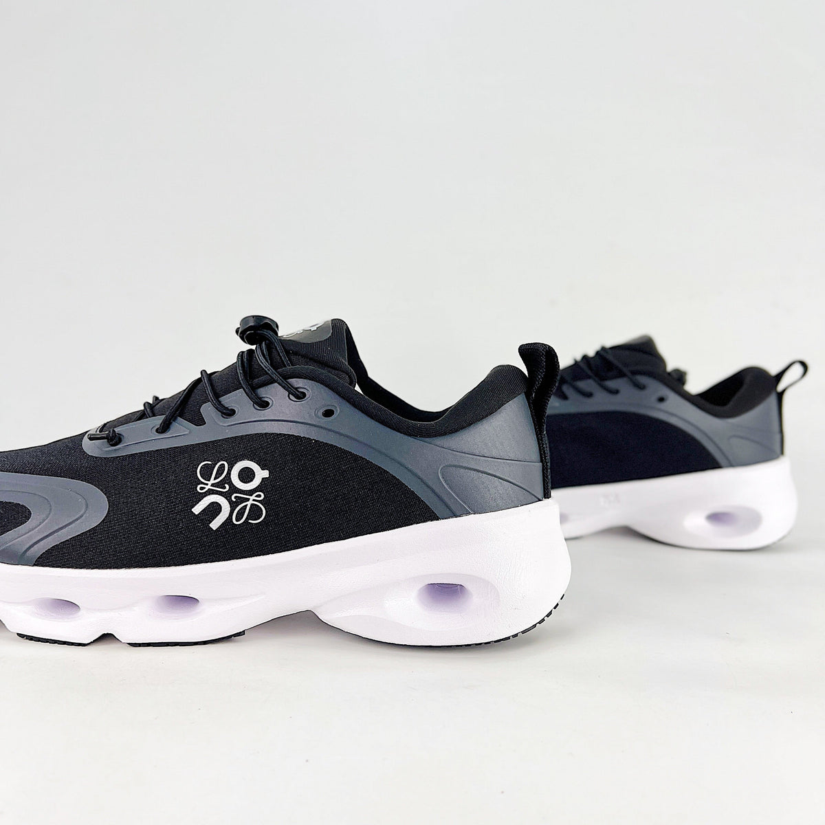 Loewe × On Cloudsolo – Unisex Lightweight Breathable Luxury Collaborative Running Shoes | Black & Charcoal